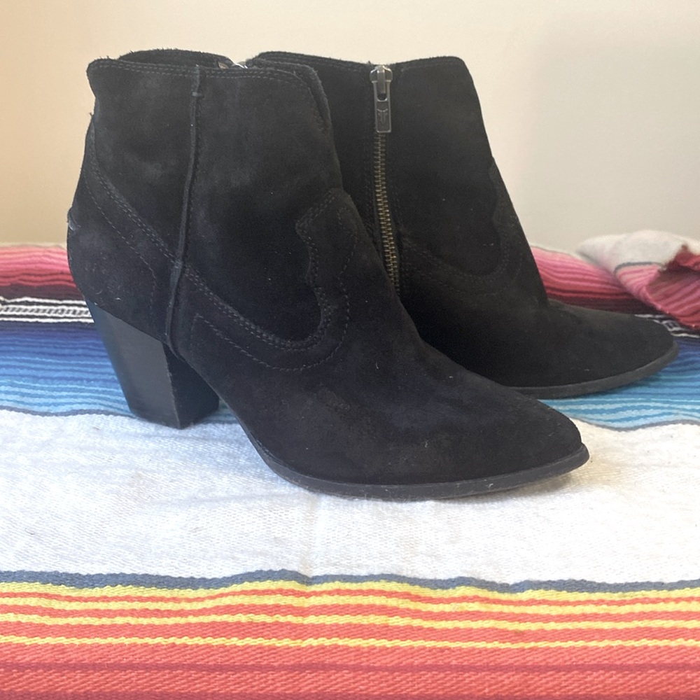 Western suede boots